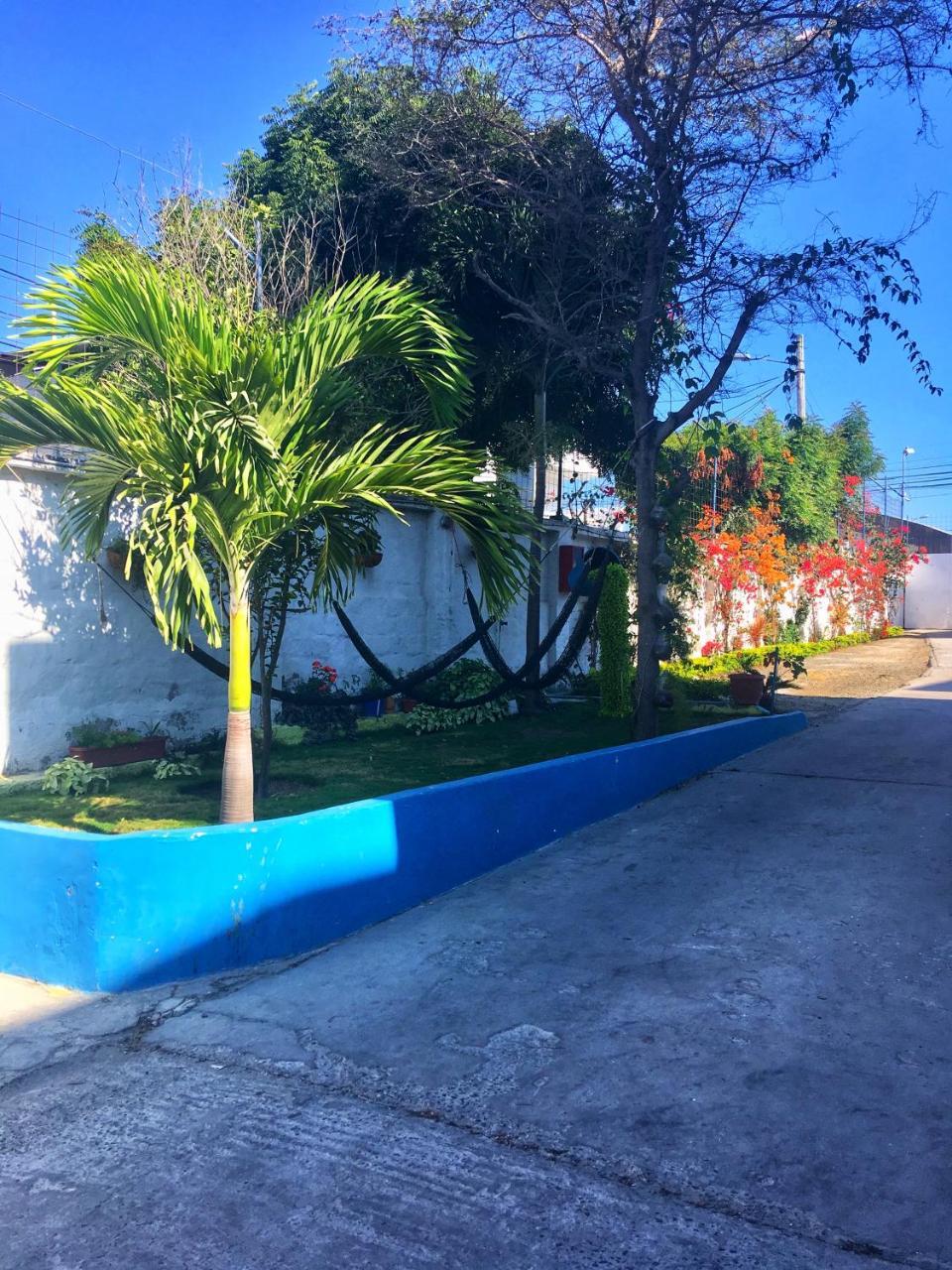 Hostal Albatros Manta Exterior foto
